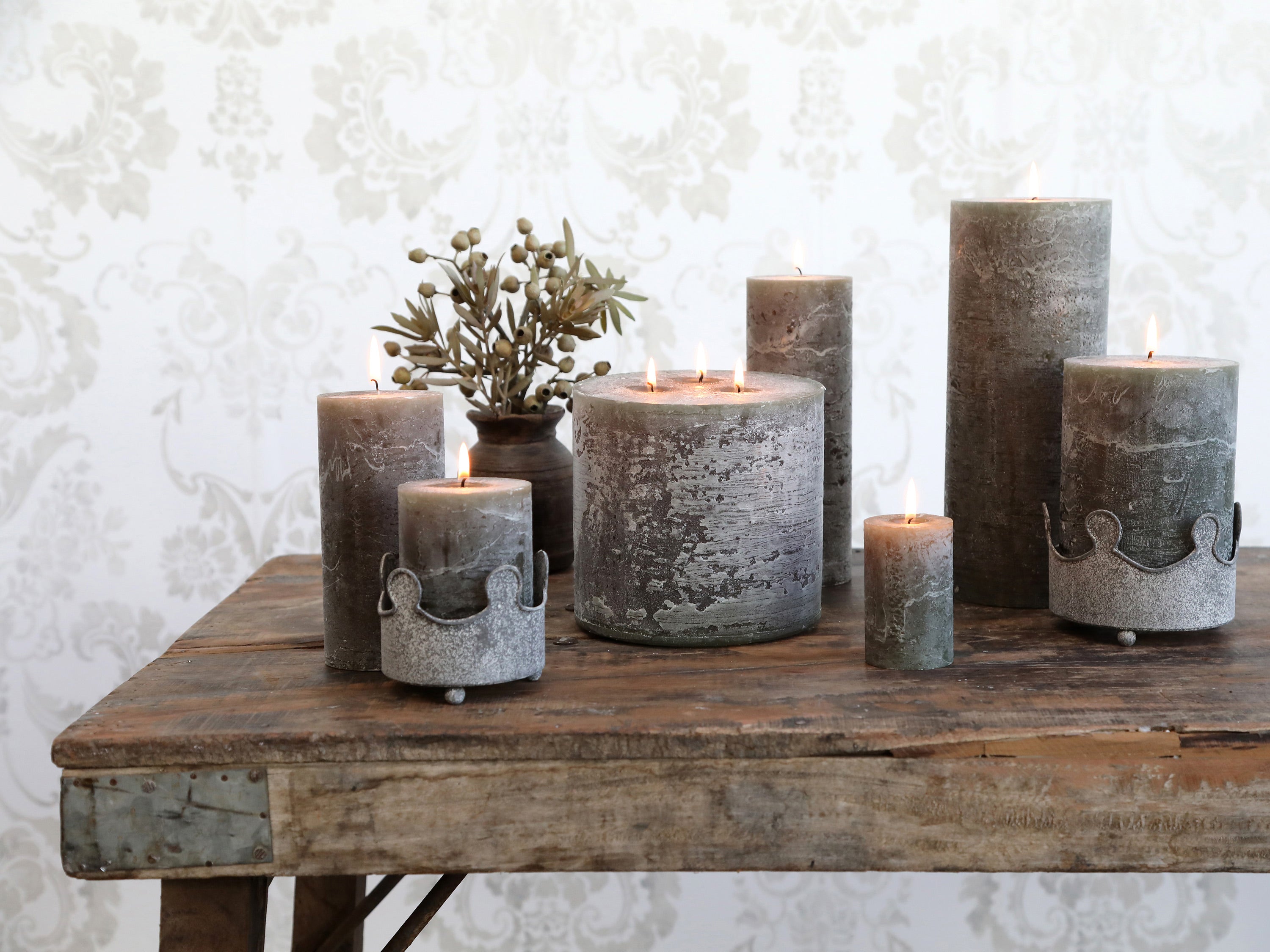 Chic Antique Macon Olive Stumpenkerze, H10/D7