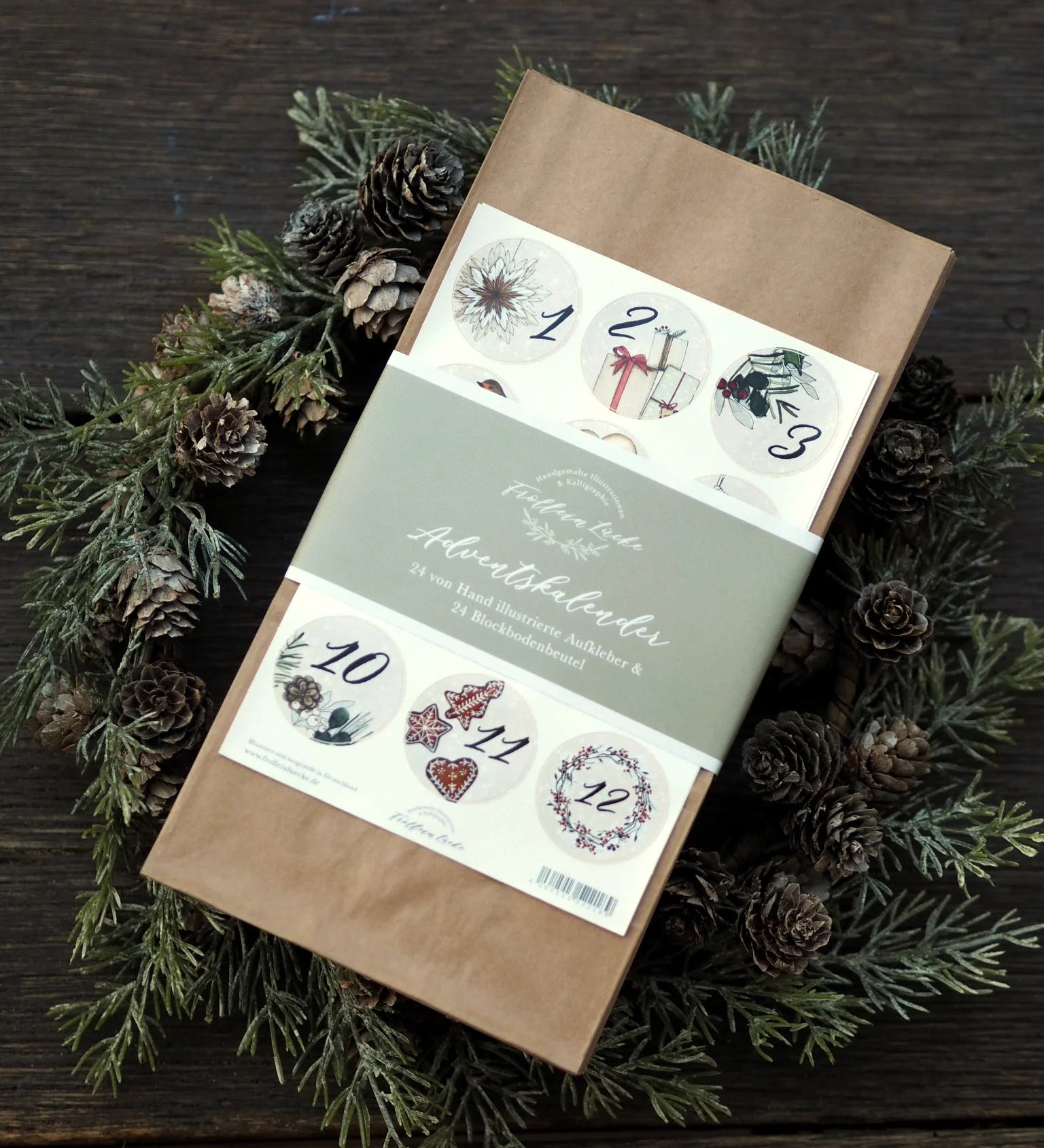 Frollein Lücke Adventskalender-Set mit 24 Kraftpapier-Blockbodenbeutel mit 24 handgemalten Aquarell Aufkleber