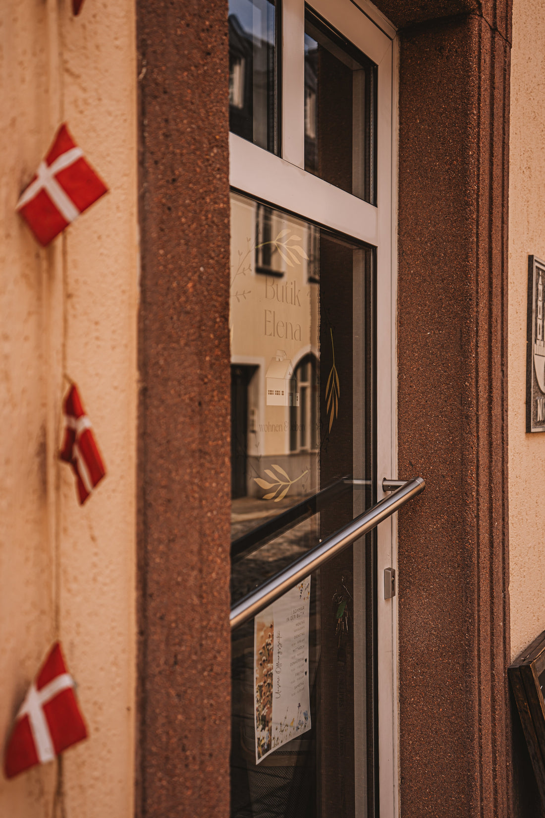 Wer steckt hinter der "Butik"?