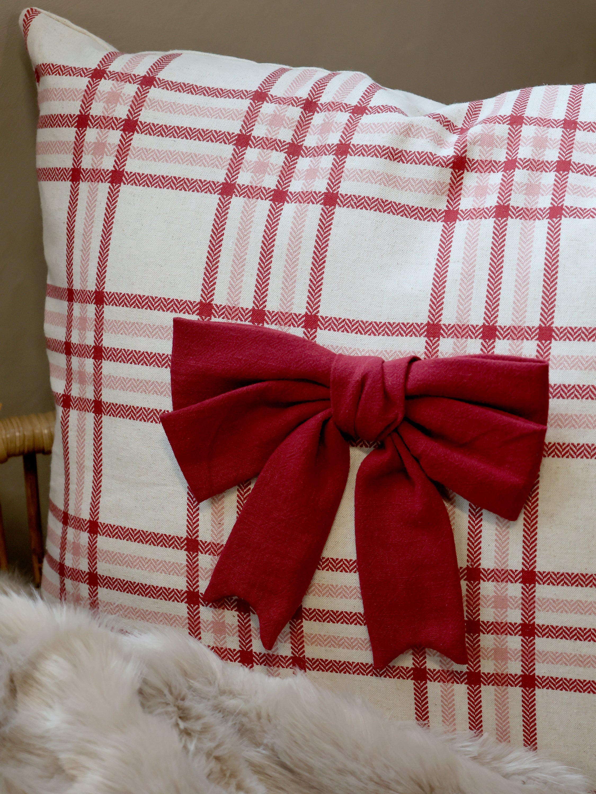 Chic Antique Kissenbezug rot mit Schleife - Handwäsche