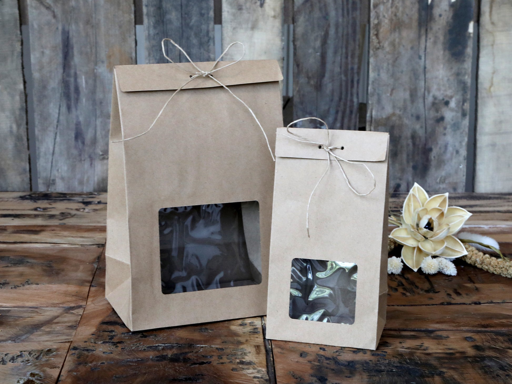 Chic Antique Geschenktüte mit Fenster, groß