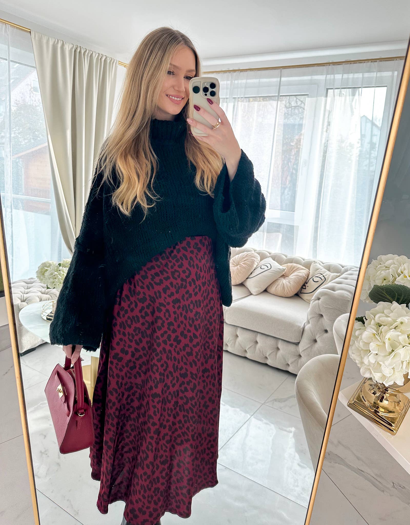 Leo Satin Rock Burgunder