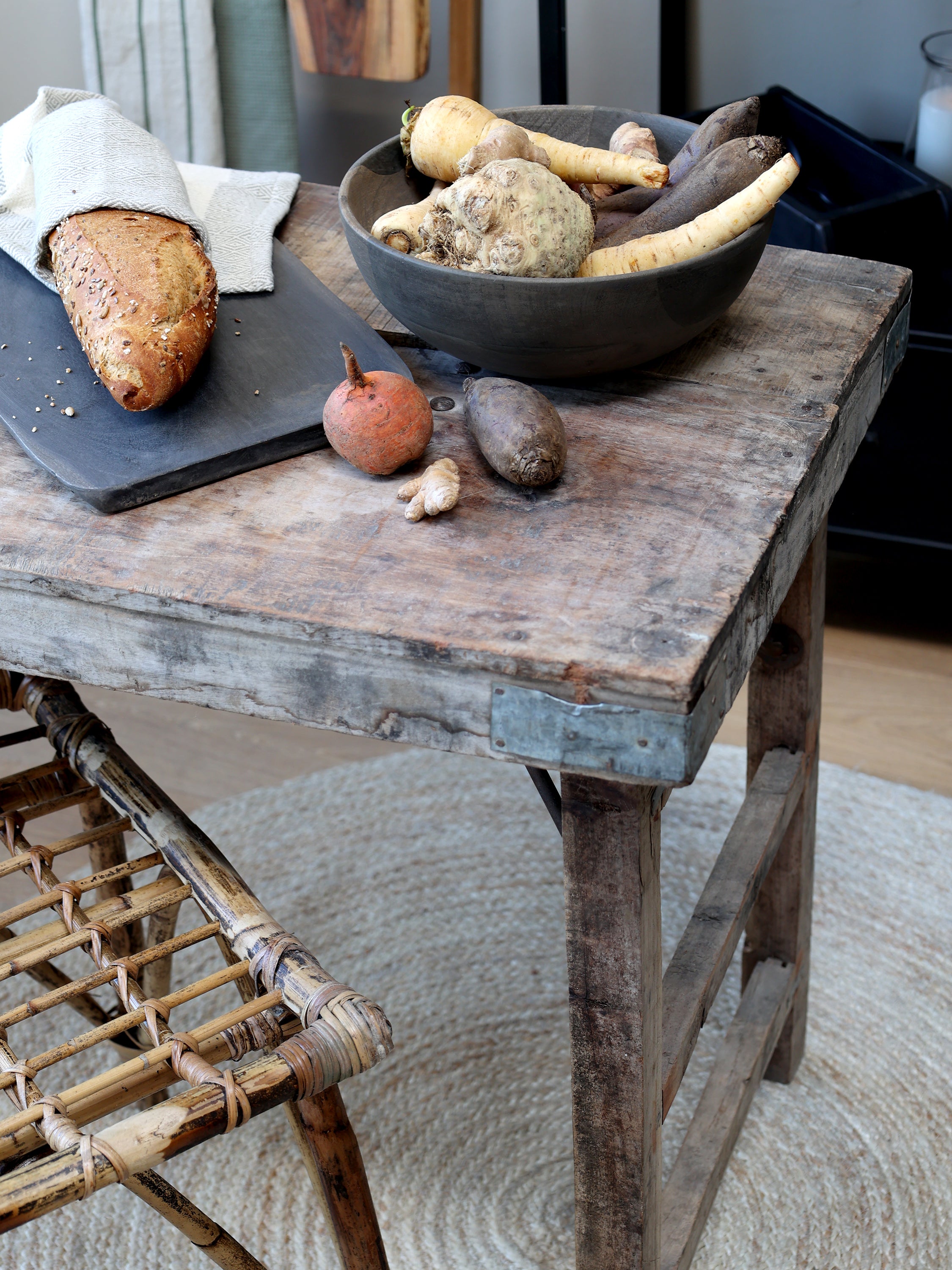 Chic Antique "Grimaud" Holztisch