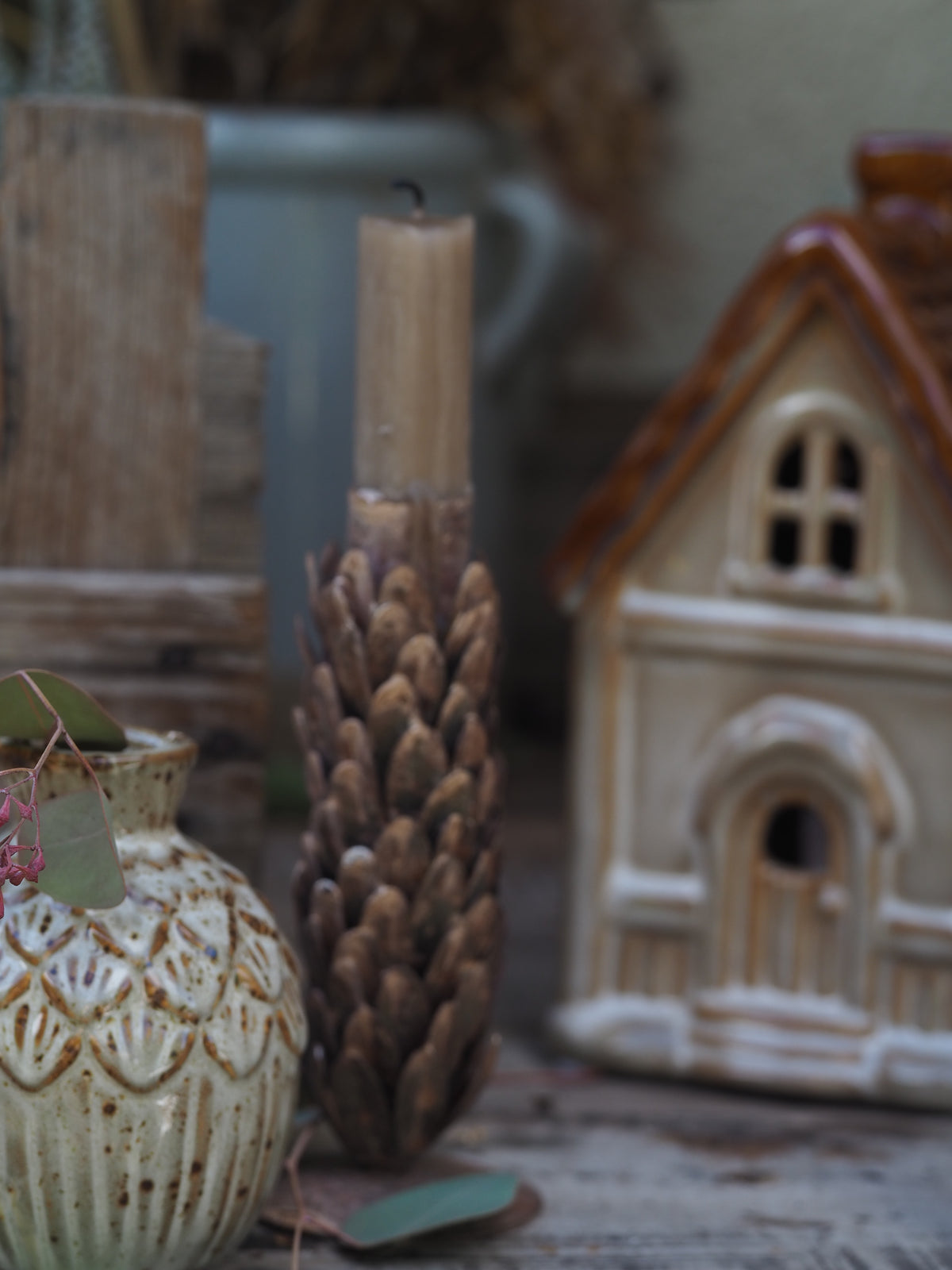 Haus aus Keramik, braun/beige cinnamon