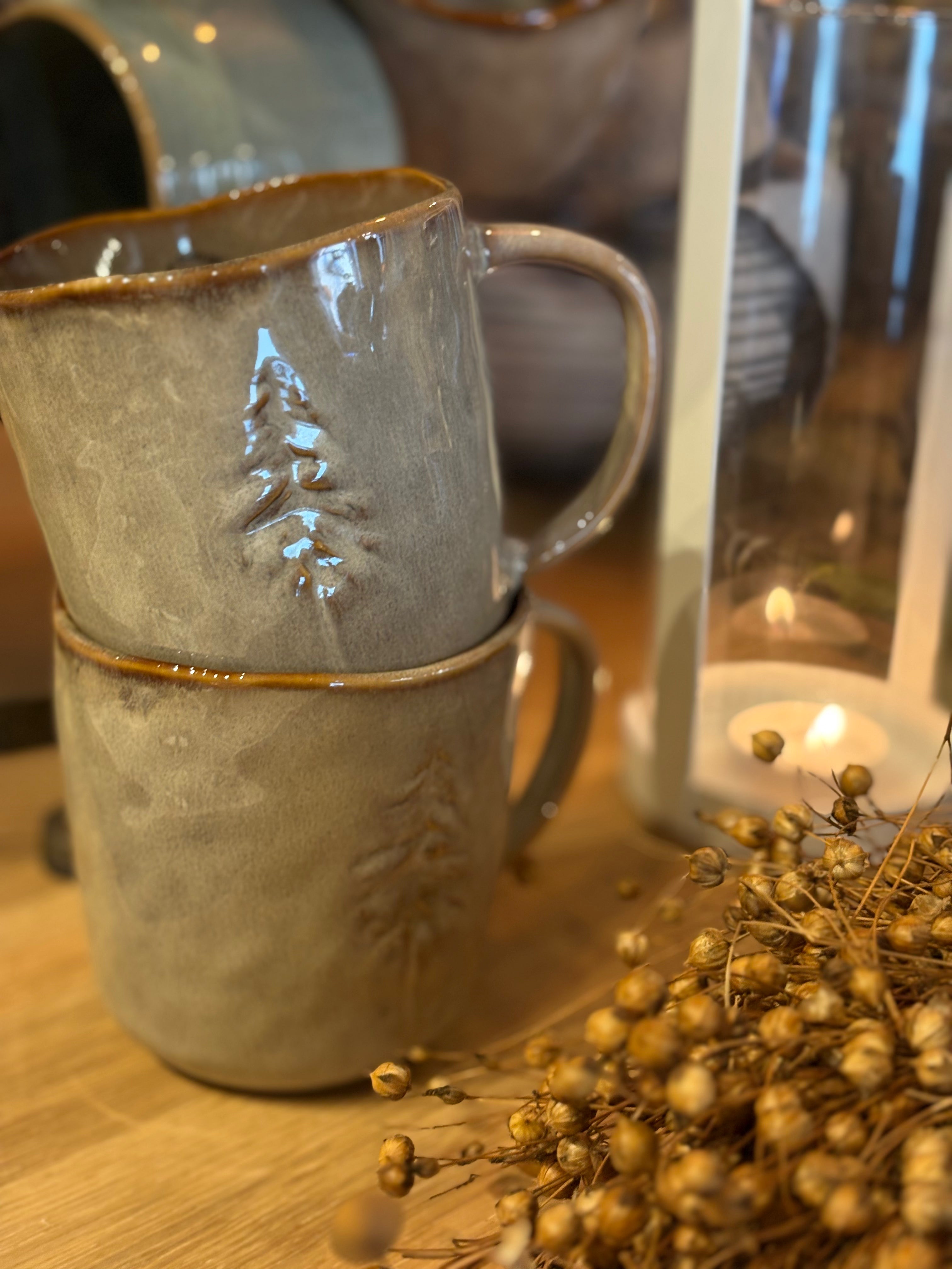 Miljögarden Tasse mit schlichtem Baummotiv - Sylva
