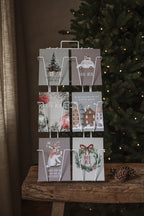 Maja’s Cottage Postkarten „God Jul“ – Weihnachtsgruß im skandinavischen Stil