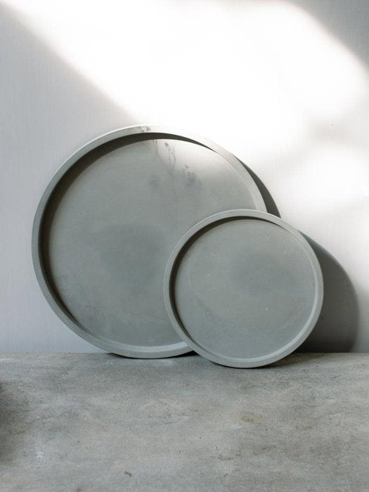 LEEFF Tablett Tigo Größe L aus Beton, D 30cm