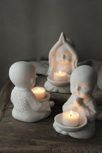 Majas Cottage Yoga-Mönche in 3 Varianten