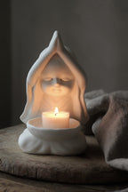 Majas Cottage Yoga-Mönche in 3 Varianten