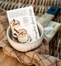 „Pumpkin Spice Latte“ Postkarte