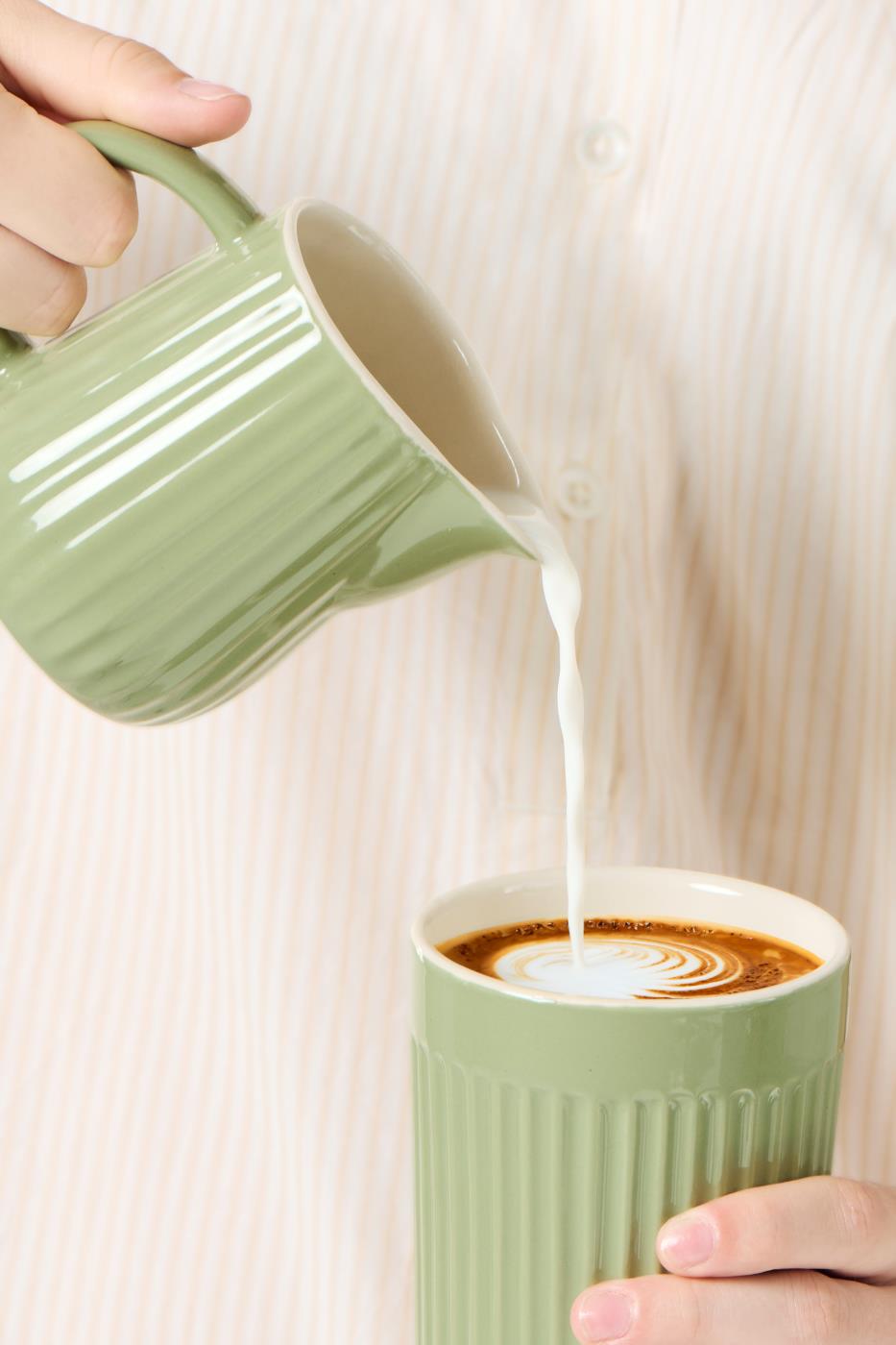 Ib Laursen Mynte Tasse mit Rillen, Farbe Wasabi