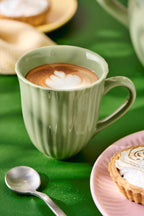 Ib Laursen Mynte Tasse mit Rillen, Farbe Wasabi
