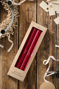 Ib Laursen 4 Adventskerzen 1-4 - Schachtel mit 4 Kerzen geprägten Zahlen rot Stearin - Nordisches Umweltzeichen