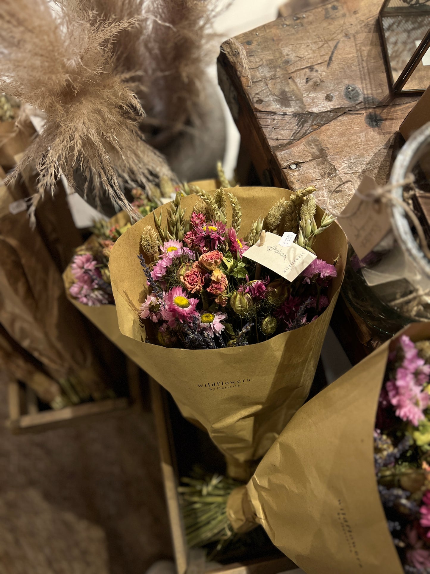 Wildflowers by Floriëtte - Trockenblumen - Feldstrauß - Rosa