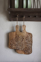 Majas Fleur Schneidebrett aus Akazienholz 35 x 24 x 2 cm