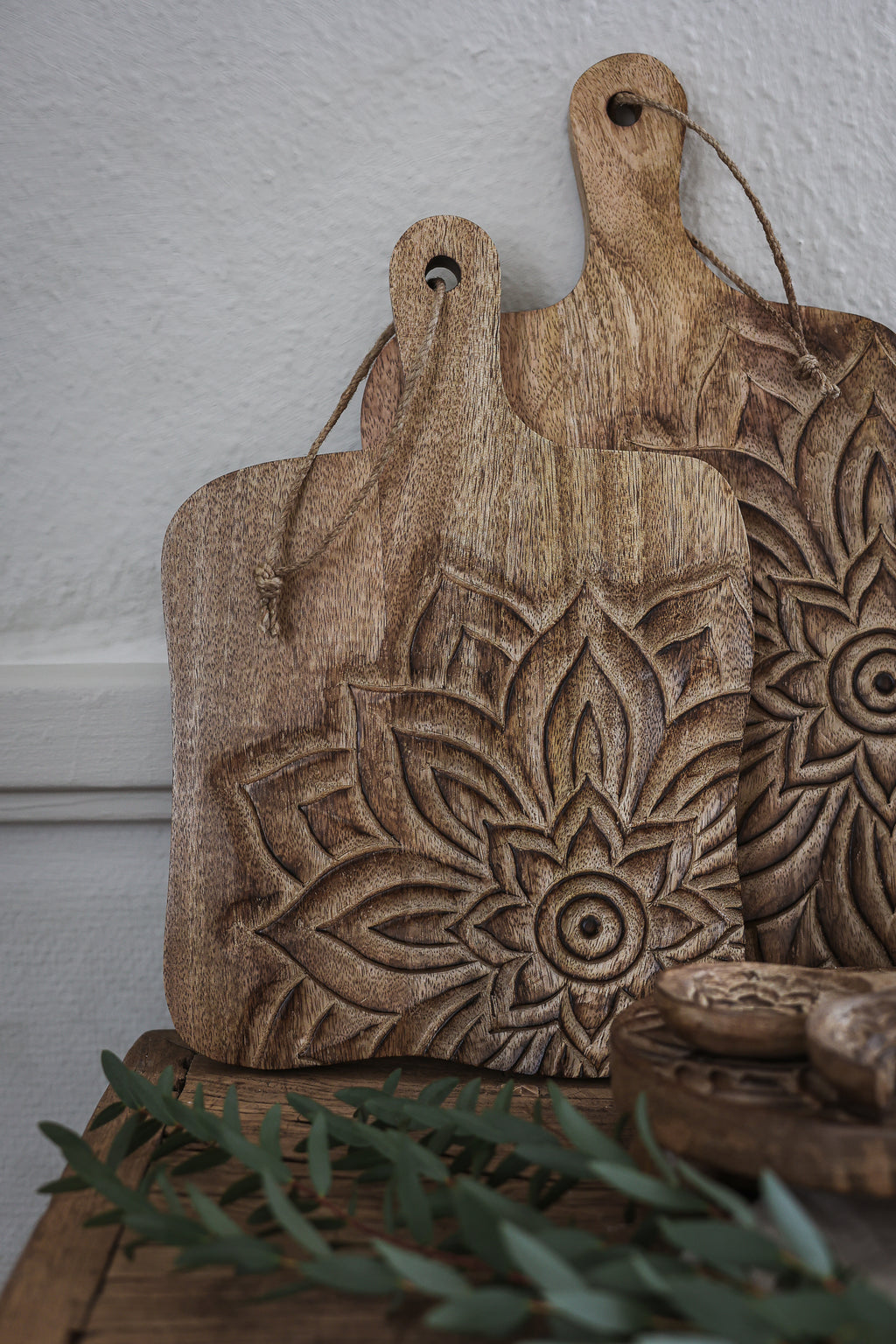 Majas Fleur Schneidebrett aus Akazienholz 35 x 24 x 2 cm
