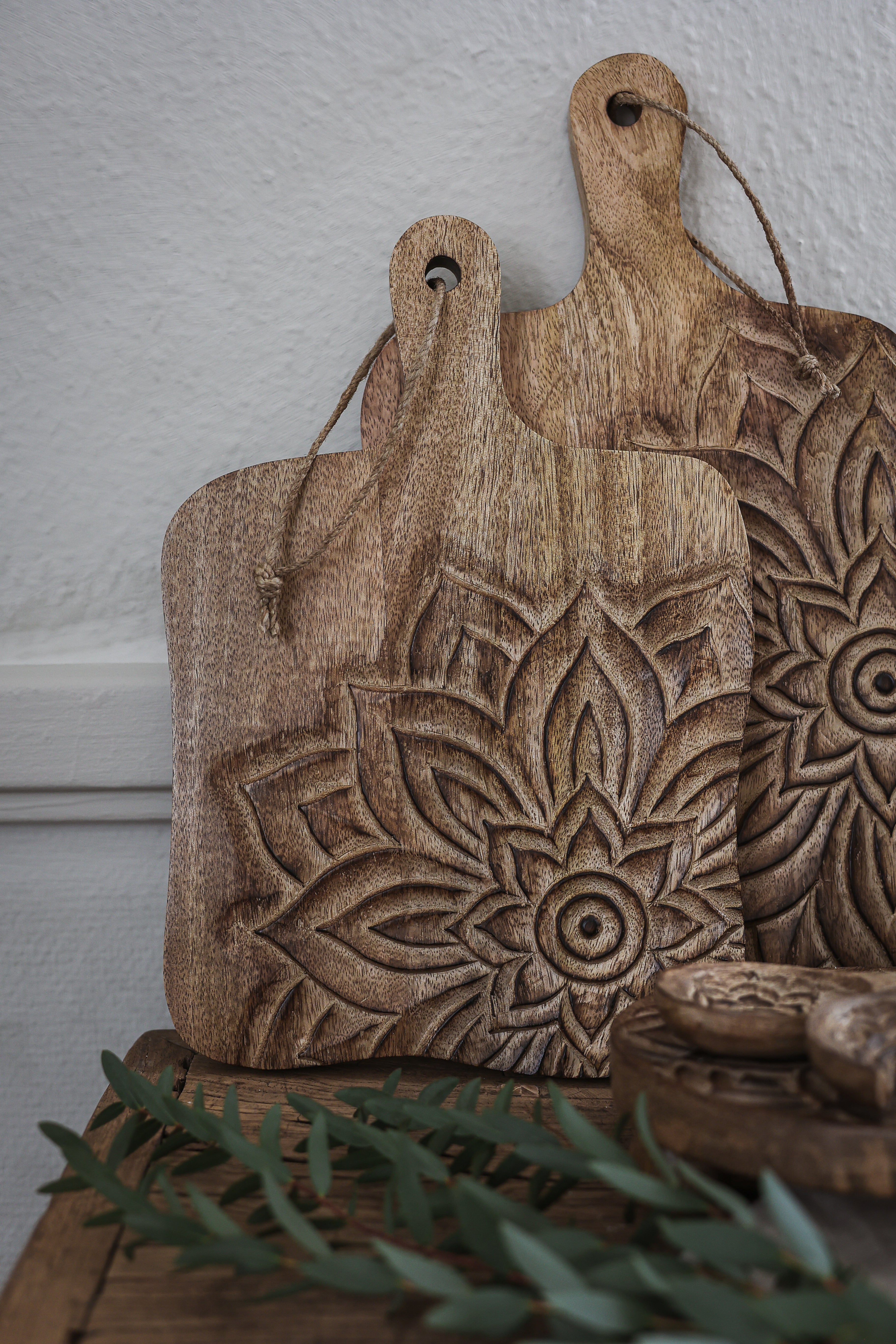 Majas Fleur Schneidebrett aus Akazienholz 35 x 24 x 2 cm