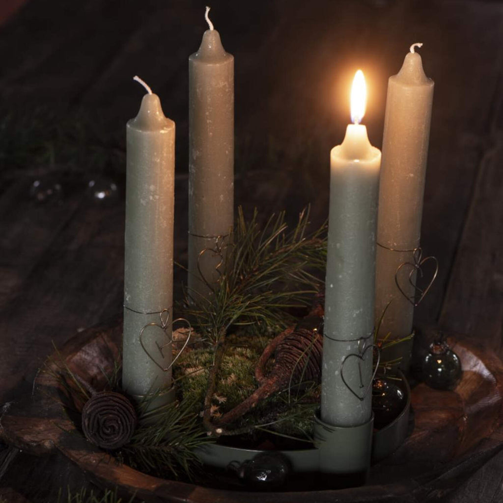 Ib Laursen Adventkerzenhalter für 4 rustikale Kerzen, Adventskranz mit verschiebbaren Kerzenhaltern - ø 26 cm (Grün)